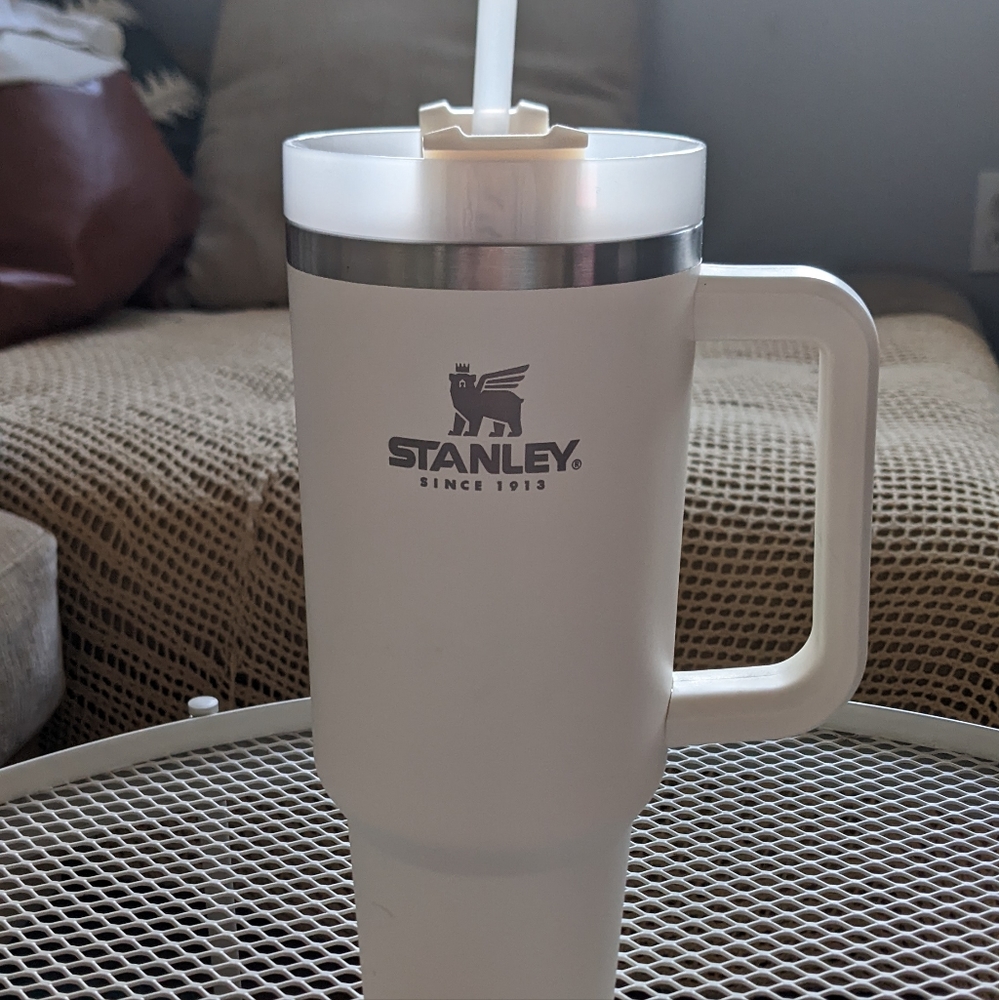Stanley Quencher Tumbler (White)